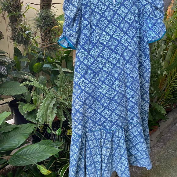 VTG Coral Reef Hawaii Muumuu Blue Patchwork Pattern💙 - Picture 4 of 6